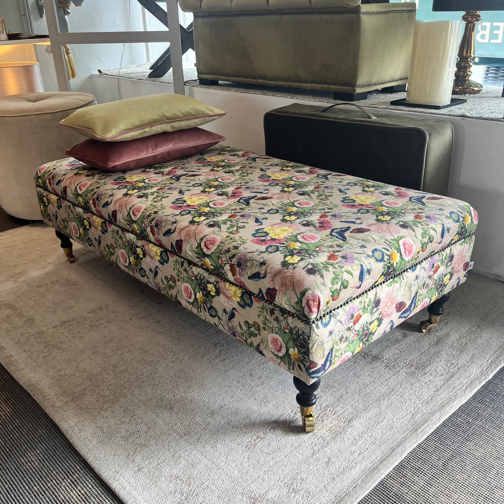 Lounge puf med blomstret motiv - Marguerite